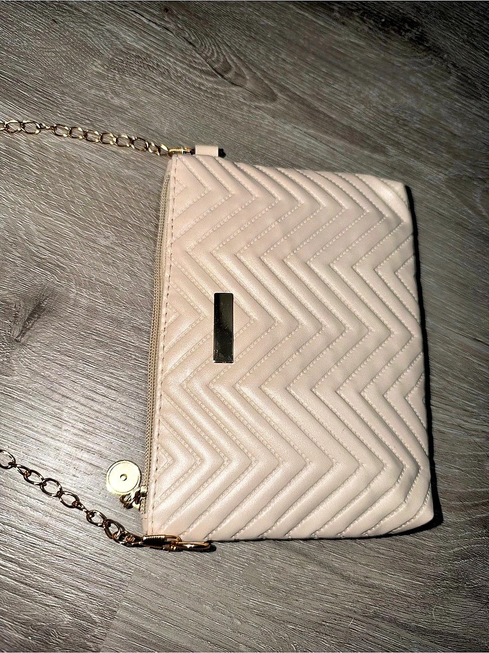 Chevron Chain Crossbody NWOT